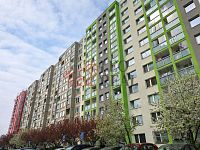 Pronájem bytu 2+kk, 43 m² + lodžie 3 m², Praha – Modřany, ul. Urbánkova - dům.jpg