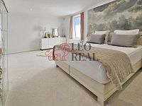 Prodej rodinného domu 350 m², pozemek 918 m² - 22.jpg