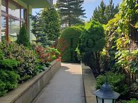 Prodej rodinného domu 350 m², pozemek 918 m² - 7.jpg