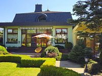 Prodej rodinného domu 350 m², pozemek 918 m² - 9.jpg