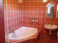 Prodej rodinného domu, zahrada-stavební pozemek Březová - Březová 1010.jpg