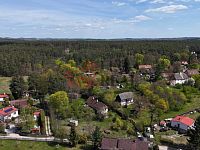 Malebné místo, RD, maringotka, letní kuchyně, velká zahrada, Ješovice