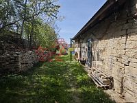 Malebné místo, RD, maringotka, letní kuchyně, velká zahrada, Ješovice - q.jpg