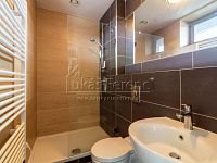 Prodej, RD, 3+kk/G, terasa a parkovací stání, 175 m2, Škvorec, Pod Úvalskou cestou - Prodej, RD, 3+kk-G, Škvorec-1.jpg