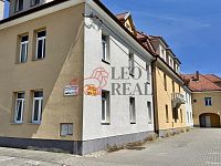 Pronájem bytu 3+1 s parkovacím místem Uherské Hradiště - Staré Město - uuid=15650E89-D94A-4067-AD8A-E8D54DA11867&library=1&type=1&mode=1&loc=true&cap=true.jpeg