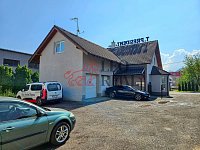 Kancelář či služby v klidné části Kopřivnice – 42 m² s parkováním - 20260602_094534.jpg