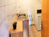 Kancelář či služby v klidné části Kopřivnice – 42 m² s parkováním - Ing. Martin Ščerba - IMG_20240123_103418 (1).jpg