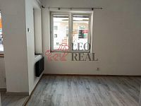 Nabízím pronájem bytu 1+kk v ulici Bezručova Děčín. - IMG-20260610-WA0008.jpg