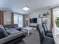 Prodej, rodinný dům, dispozice 4+kk/Garáž, terasa, bazén, pozemek 1690 m2, Na Lukách, Unhošť - UNHOST6.jpg