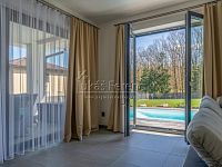 Prodej, rodinný dům, dispozice 4+kk/Garáž, terasa, bazén, pozemek 1690 m2, Na Lukách, Unhošť - UNHOST7.jpg