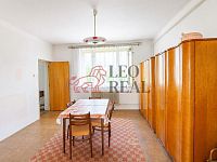 Prodej rodinného domu 4+1, Vedrovice, 870m2 - a2bab618-1b11-4227-905e-e3499eced91f.jpg