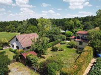 Prodej, rekreační chata, 2+1, 55 m², pozemek 376 m², ul. Na Lesích, Vráž u Berouna - dji_fly_20260713_125308_611_1783941110546_photo_optimized.jpg