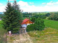 Krásně zrekonstruovaná chata 2+kk, 47 m2 + zahrada + zahradní domek - c.JPG