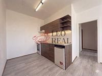 Pronájem bytu 2+kk s komorou 40 m2, Rooseveltovo náměstí, Teplice - Řetenice