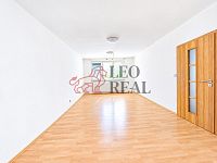 K pronájmu prostorný byt 3+1, 73 m² – Ketkovice, zahrádka k dispozici k užívání s posezením - 6b15090c-ecec-41c2-9269-aeabb03d0ccf.jpg