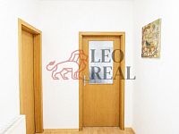 Prostorný cihlový byt 2+kk v Oslavanech – 63 m², prostorný balkon - 35fe206a-58a8-48fb-9ffe-02bf945e0eeb.jpg
