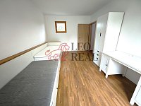 Prodej rodinného domu 4+kk s rekuperací a velkou zahradou – Jílové u Prahy - b.jpg