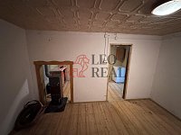 Prodej útulné rekreační chaty se zahradou 486 m² – Jesenice, Osnice - IMG_5846.jpeg