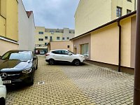 Pronájem velkého bytu 2+kk s parkovištěm v centru Uh.Hradiště - 1684504321-8546.jpg