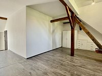Pronájem velkého bytu 2+kk s parkovištěm v centru Uh.Hradiště - 2DA5E68E-E21E-484C-96C5-84F88F1108A3_1_201_a.jpeg