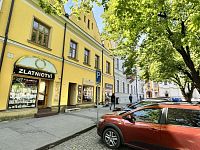 Pronájem velkého bytu 2+kk s parkovištěm v centru Uh.Hradiště