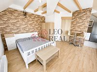 Pronájem útulného bytu 1+kk, 28 m², Náměšť nad Oslavou - 6aa70723-cf6b-472a-ba2b-2a1fa2fccd72.jpg