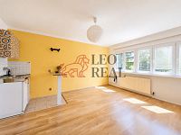 Pronájem  1+kk, 24 m², se zahradou, Praha 10 – Strašnice, ul. Kounická
