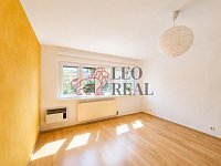 Pronájem  1+kk, 24 m², se zahradou, Praha 10 – Strašnice, ul. Kounická - pokoj1.jpg