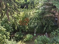 Pronájem  1+kk, 24 m², se zahradou, Praha 10 – Strašnice, ul. Kounická - výhled