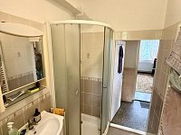 INVESTICE ZLÍN, REKONSTRUKCE – RD SE 2 SAMOSTATNÝMI BYTY 3+KK, MOŹNOST PÚDNÍ VESTAVBY 93 m2, ZAHRADA 459 m2- DALŚÍ MOŽNÁ VÝSTAVBA - IMG_0816.jpeg