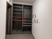 Pronájem bytu 2+kk (56 m²) s terasou (30 m²) a možností garážového stání – Malý Háj - 6 (kopie).jpg