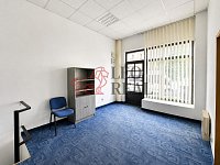 Komerční prostor 34 m² s výlohou a zázemím, Praha 10 – Strašnice - přízemí3.jpg