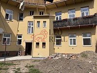 Prodej bytu 1+1, 37 m² s využitím zahrady — Opava, nám. Svaté Trojice - NST_02.jpg