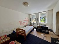Prodej bytu 1+1, 37 m² s využitím zahrady — Opava, nám. Svaté Trojice - NST_06.jpg