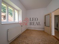 Rodinný dům o 2 bytových jednotkách - RDK_4486.jpg