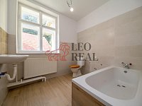 Rodinný dům o 2 bytových jednotkách - RDK_4505.jpg
