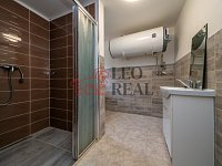 Rodinný dům o 2 bytových jednotkách - RDK_4520.jpg
