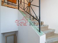 Rodinný dům o 2 bytových jednotkách - RDK_4532.jpg