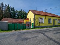 Rodinný dům o 2 bytových jednotkách - RDK_4552.jpg