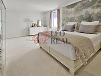 Prodej vily 350 m², pozemek 918 m² - 22.jpg