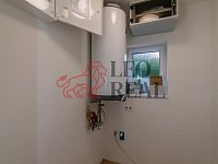 ½ rodinného domu o dispozici 5+kk, 150 m2 + zahrada + 2 parkovací stání - RDK_2901.jpg