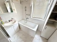 Rodinný dům, zahrada, 2x garáž v atraktivní lokalitě města Tachov - IMG_0175.jpeg