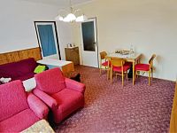 Cihlový byt 3+1 s balkonem - IMG_20251006_120844.jpg