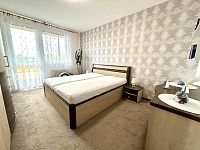 Prodej prostorného bytu 4+1, 4x lodžie, Hradce Králové. - IMG_7053.jpeg