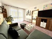 Prodej prostorného bytu 3+1 upravený na 4+1, 4x lodžie, Hradce Králové