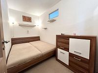 Prodej prostorného bytu 3+1 upravený na 4+1, 4x lodžie, Hradce Králové - IMG_6968.jpeg