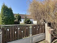 Klidné bydlení s velkou zahradou – rodinný dům / chalupa u Heřmanova Městce