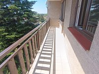 Prodej cihlového bytu 3+1, který má dva balkony - IMG_20260625_115340.jpg