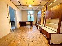 Prodej rodinný dům 302 m², pozemek 1 071 m² - Ložnice 1.jpg