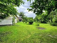 Prodej rodinný dům 302 m², pozemek 1 071 m² - Zahrada 3.jpg